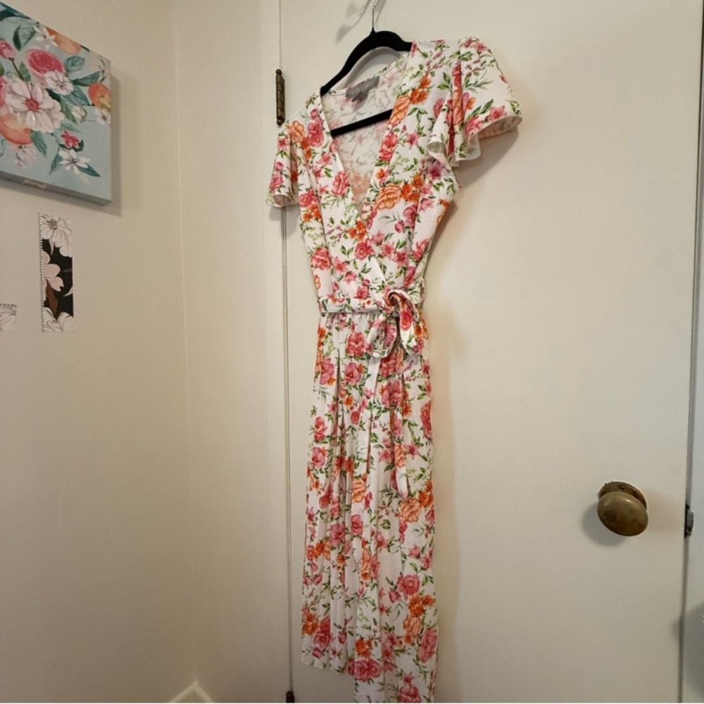 Chic Floral Midi Dress in Pink and Orange